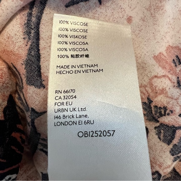 Free People We the Free It’s a Vibe Button Up Shirt Retro Floral Hawaiian Medium - Picture 10 of 13